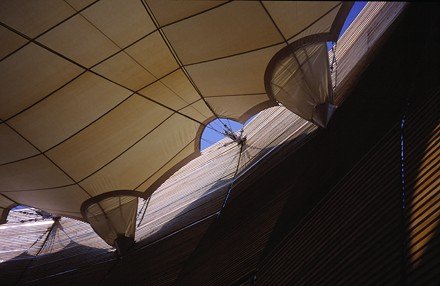 a_grass_ostgelaende_12_20140604_1242619663