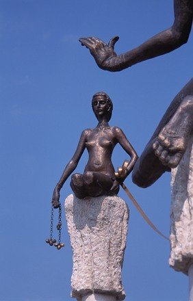 a_grass_ostgelaende_9_20140604_1981847961